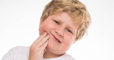 Nove raziskave povezujejo oralno zdravja in telesno težo