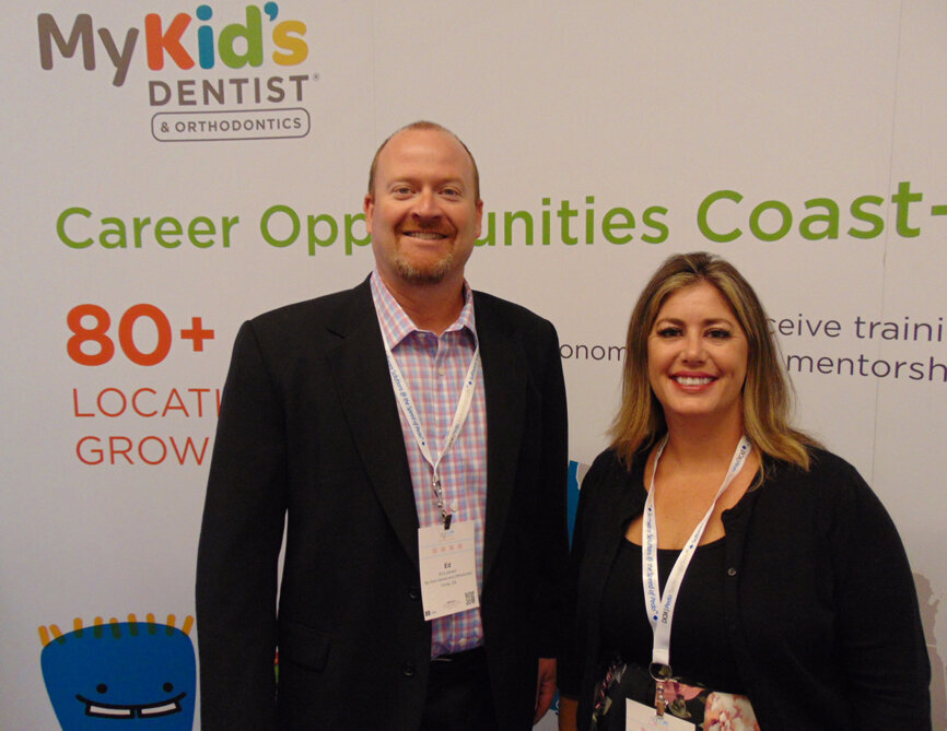 Ed Loonam, left, and Starr Sirois of My Kid’s Dentist & Orthodontics, sponsor of the AAPD poster presentations. (Photo by Fred Michmershuizen/Dental Tribune America)
