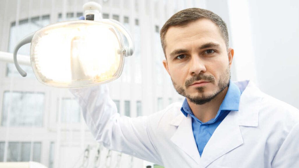 Os dentistas precisam se preparar agora para a segunda onda de COVID-19