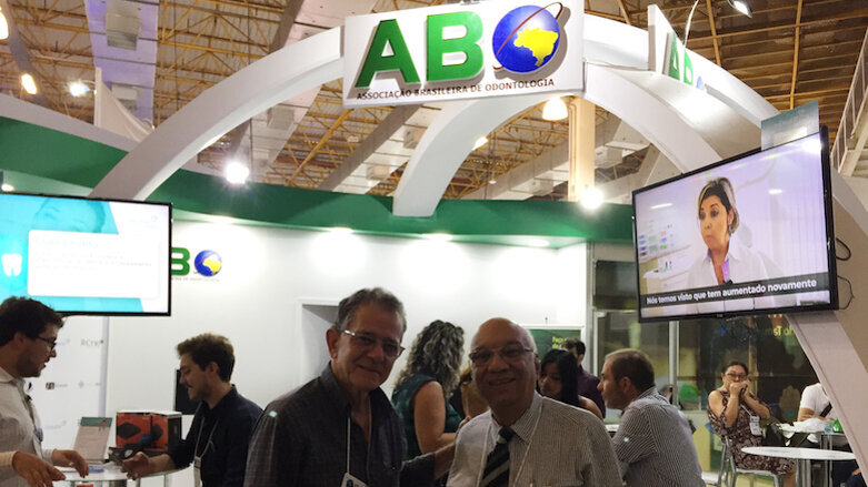 La exagerada cantidad de odontólogos