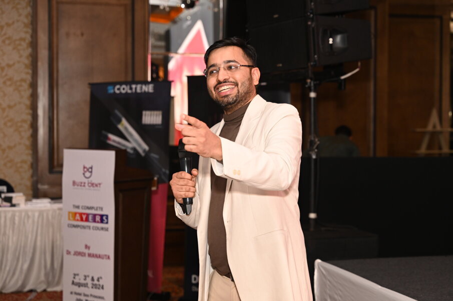 Dr. Anand Mohatta addressing the crowd. (Image: BuzzDent)