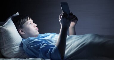 Verhoogd risico op cariës bij nachtbrakers