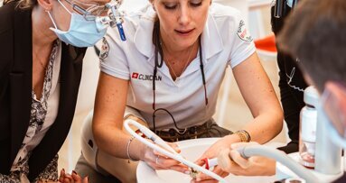 EMS e Curaprox: un’alleanza per rivoluzionare la prevenzione odontoiatrica
