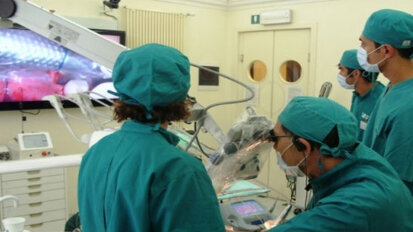 Parodontite e osteoporosi: per la prima volta le correlazioni genetiche in uno studio di Microdentistry