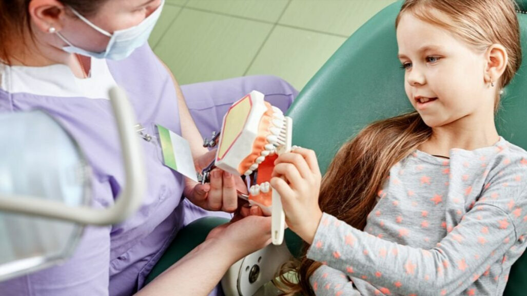 Crianças com Perturbação do Espetro do Autismo: conselhos para pais e dentistas