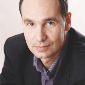 Dr Tomasz Śmigiel