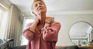 Poor oral health linked to body pain and migraine in women, study finds