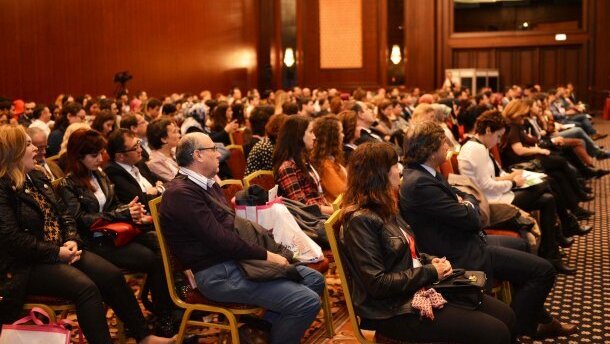 Dişhekimleri Bilim İnsanlarıyla Dental İstanbul’da Buluştu