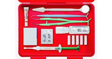 Zahnarzt stellt mobile Apotheke vor