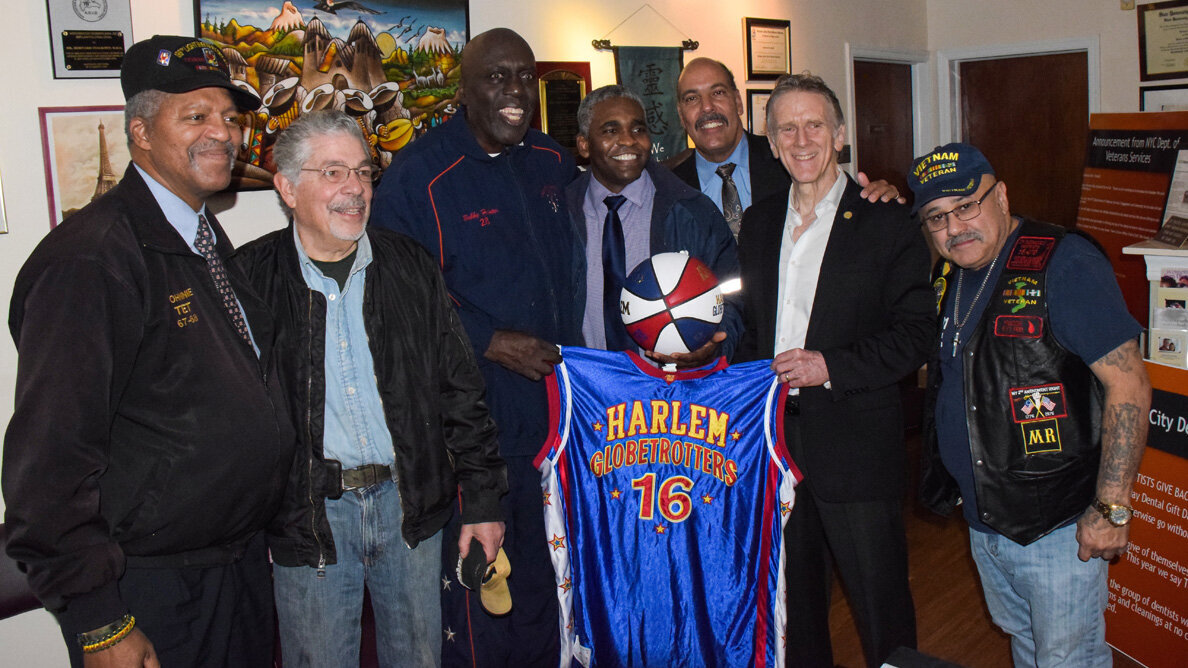 New York dentists collaborating with community groups give free services to metro area veterans