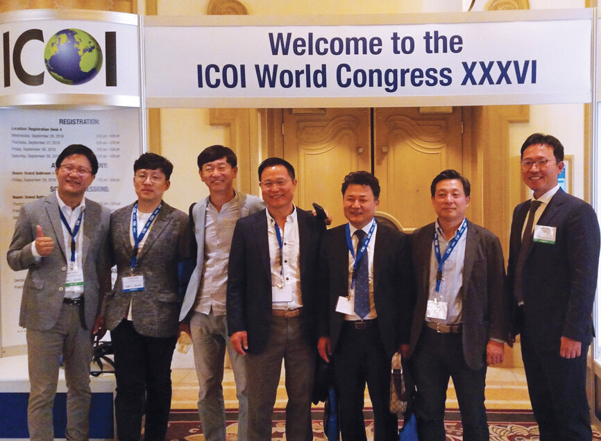 ICOI attendees in Las Vegas have the opportunity to see the newest research results of the diagnosis and treatment plan of peri-implantitis and how to implement them successfully when they’re back home. Photo by Humberto Estrada/DTA