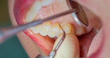 Implants should only be inserted when periodontal conditions are stable