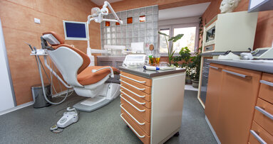 Report: Investors favouring private UK dental practices as faith in NHS reform declines