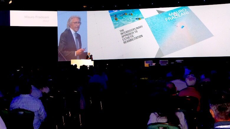 El reconocido especialista italiano Mauro Fradeani aceptó que las nuevas tecnologías son una realidad y presentó un protocolo que combina técnicas análogas y digitales.