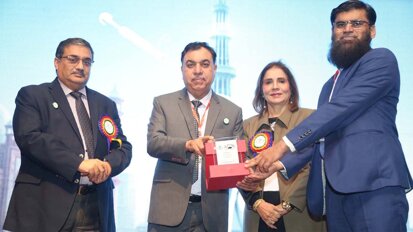 Prof. Dr. Zubair Hassan Awaisi inspires dental community with groundbreaking lecture at PDA Conference