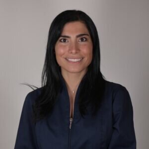 Dr vAdriana Locher