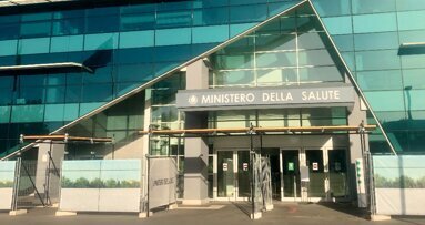 AIO: rivedere nelle strutture obbligo vaccinale per amministrativi e regole per richiamo dei sanitari