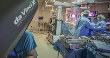 A cirurgia robótica melhora os resultados de saúde em pacientes com câncer orofaríngeo