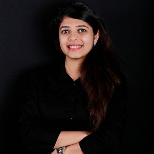 Dr. Sonali Luthra  Gandhi