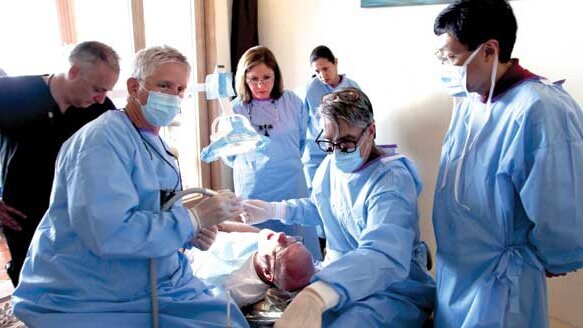 California Implant Institute presents live patient surgical courses in Mexico