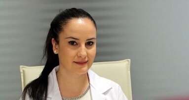 Şekerli ya da Bisküvili Sütü Biberonla Vermeyin