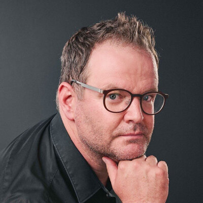 Dr Stefan Scholz