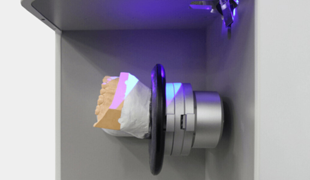 Flexible grip Holds vertically identica t500 medit