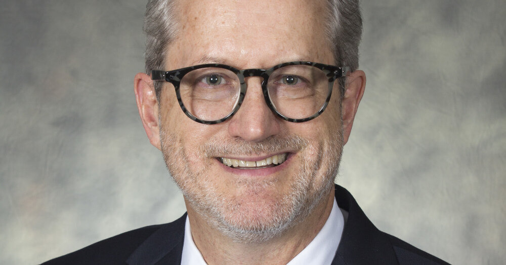 People - Dr Robert Eber - Dental Tribune International