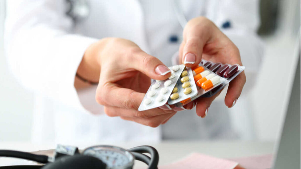 Badania podważają potrzebę profilaktyki antybiotykowej w zabiegach implantologicznych