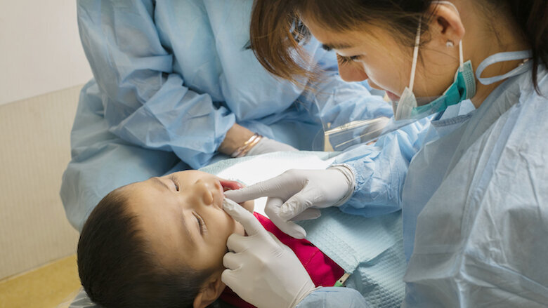 Columbia University y Delta Dental se unen para tratar a niños marginados