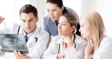 Arriva la Certificazione Professionale nell’Area Odontoiatrica: diventa Esperto in Implantologia Zigomatica  e Pterigoidea