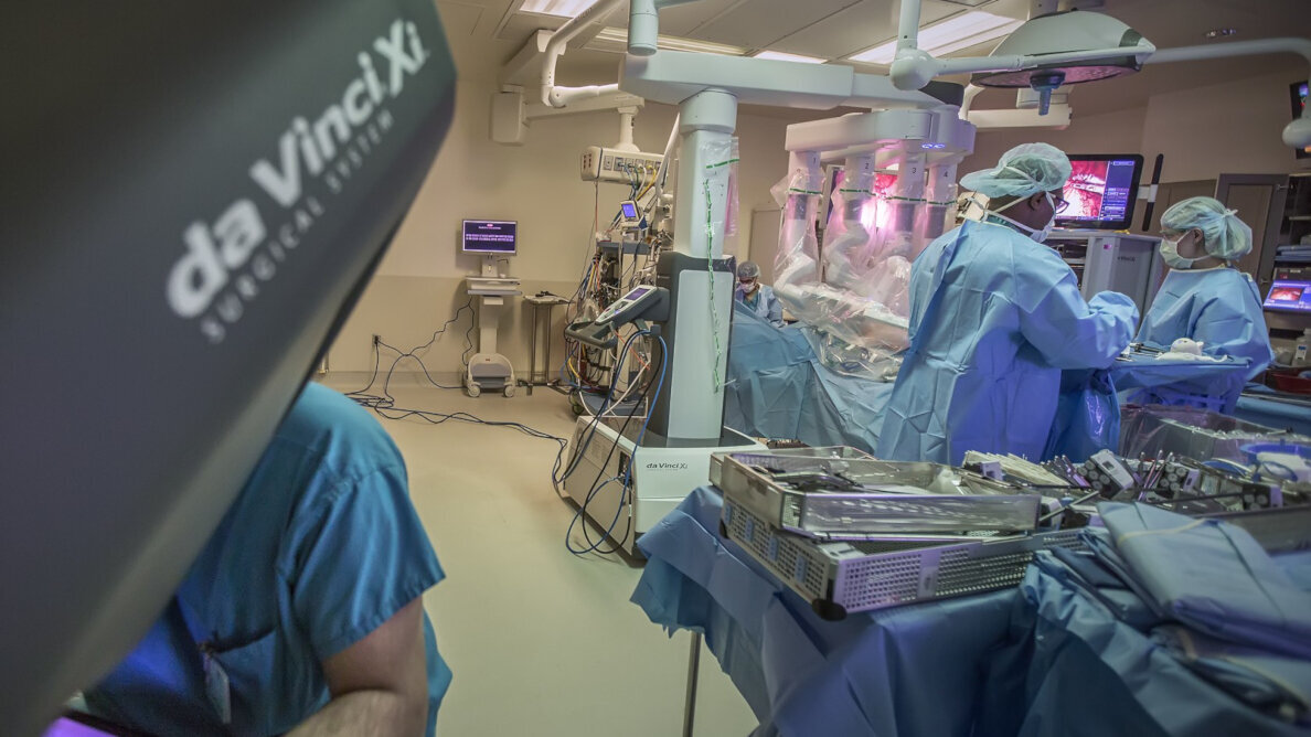 Robotic surgery improves health outcomes in oropharyngeal cancer patients