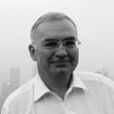 Dr. Philippe Russe