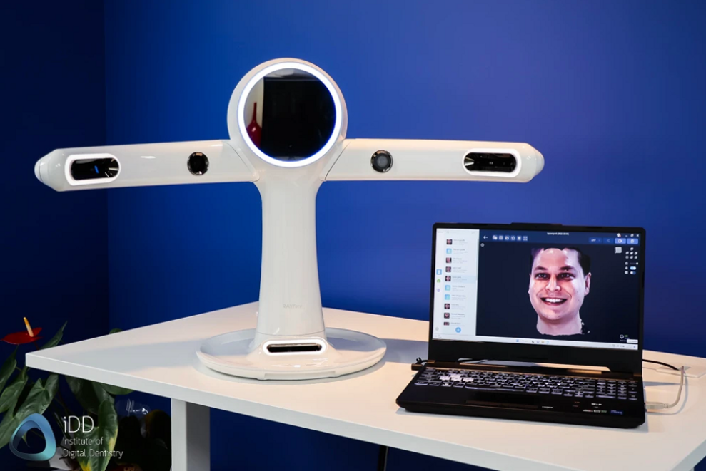 RAYFace desktop 3D facial scanner.