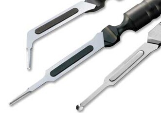 Feather Microsurgical Blades