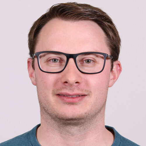 Dr Tomaž Ivanušič