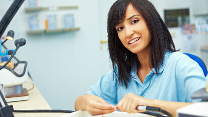 Sirona per i giovani: il programma 2013 dedicato alle scuole di odontotecnica