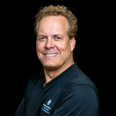 Dr Bruce McFarlane
