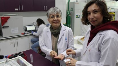Prof. Dr. Afife Binnaz Yoruç Hazar: “Dental Restoratif Alanında  Türkiye 5 Yılda Söz Sahibi Olacak”