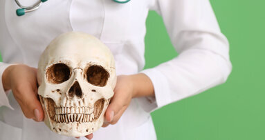 Forensik in der Zahnmedizin: Identifizierung von Toten