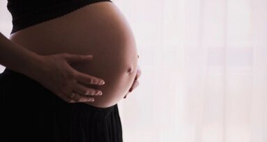 Goede mondgezondheid verkleint risico op vroeggeboorte