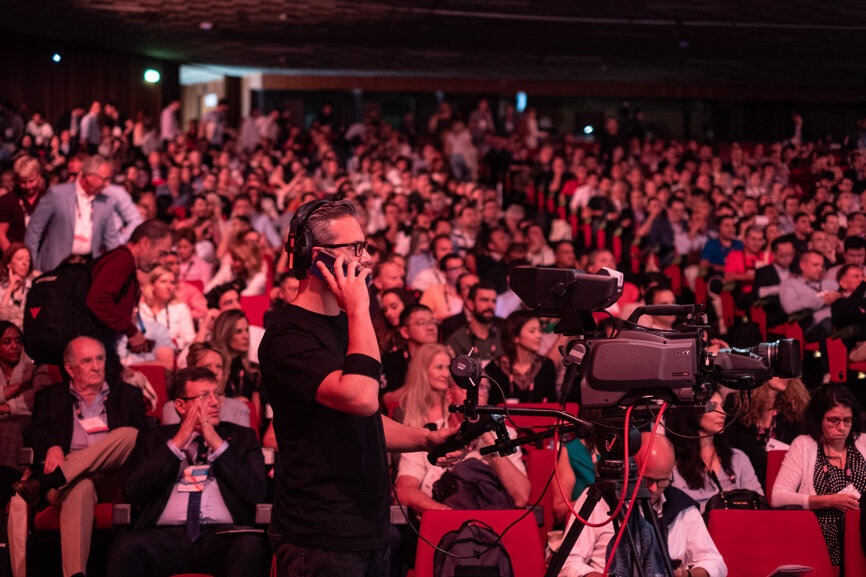 A large audience listening to Dr Homa Zadeh’s presentation. (Photograph: DTI)