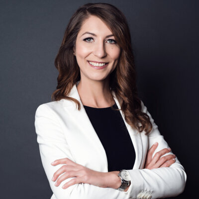 Dr Elia Diana Boangar