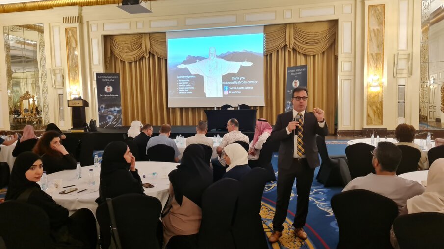 Dr Carlos Sabrosa during his Roadshow in Riyadh, KSA