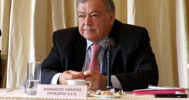 Καλωσόρισμα προέδρου του Οδοντιατρικoύ Συλλόγου Αττικής (Ο.Σ.Α.) Αθανάσιου Υφαντή