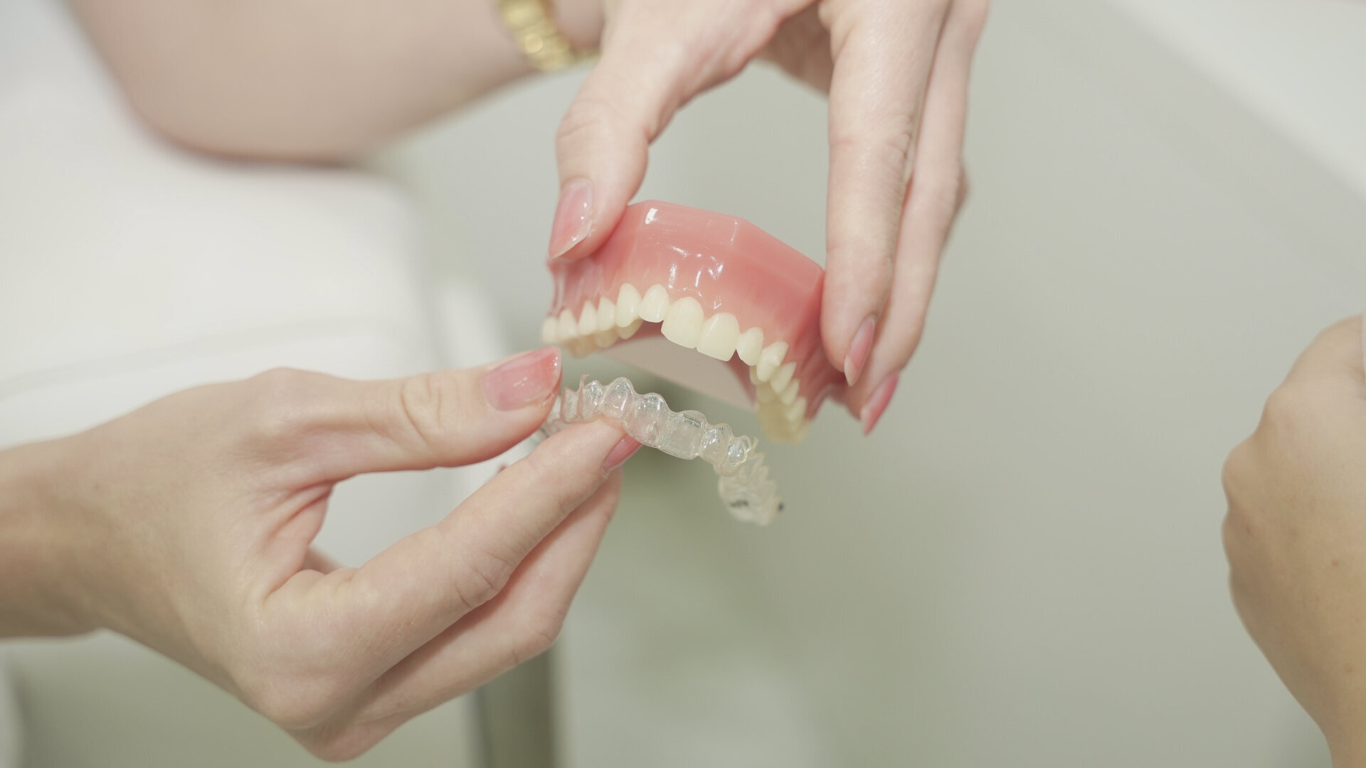 Strategies to enhance patient experience and interaction with aligner therapy