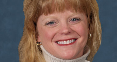 Hygienist Linda Maciel is honored with ‘Pros in the Profession’ award