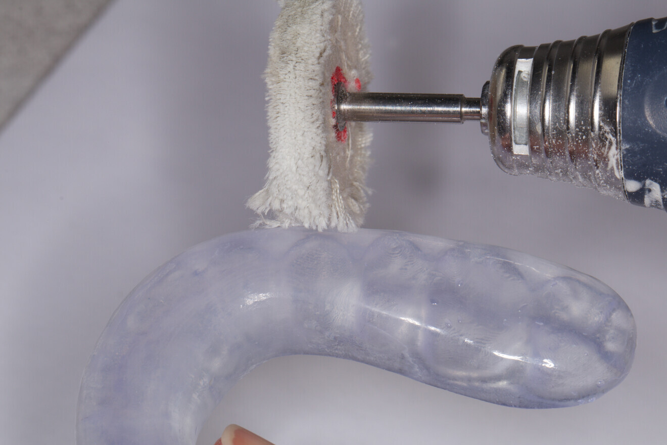 Fig.12: Polishing sequence for the occlusal splint.