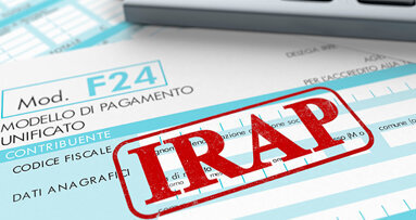 Gli studi associati non sfuggono all’Irap neppure se strutturati in società semplice. Lo dice la Cassazione