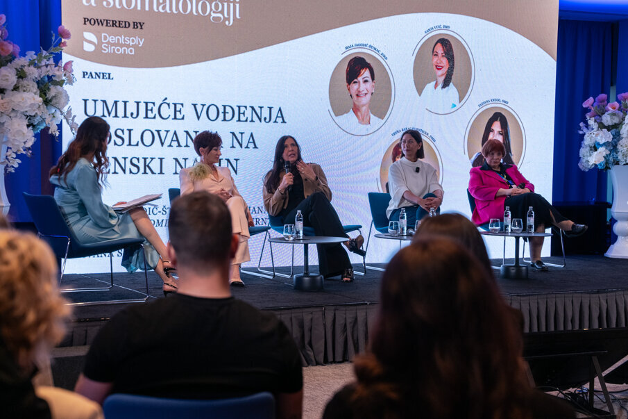 Prvi panel - Umijeće vođenja na ženski način